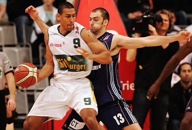 捍卫冠军位 捍卫冠军位