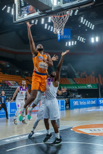 稳固防守与 稳固防守与